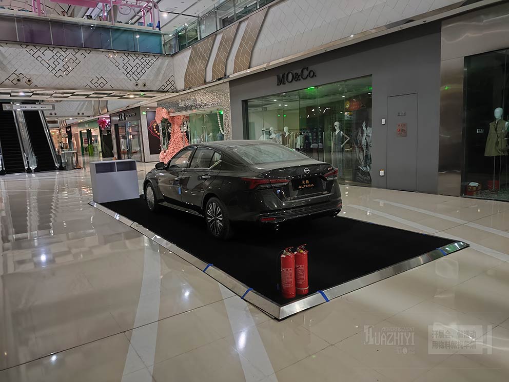 鄭州地臺出租是怎么布置商場內臨時車展的呢