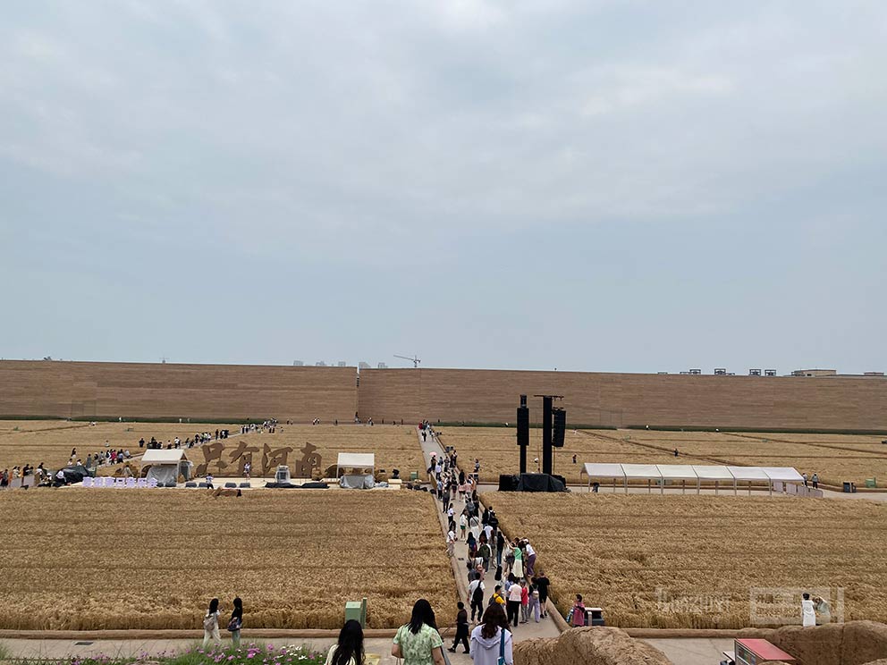 鄭州華熠租賃廠家的新式帳篷出租助力只有河南慶典現場