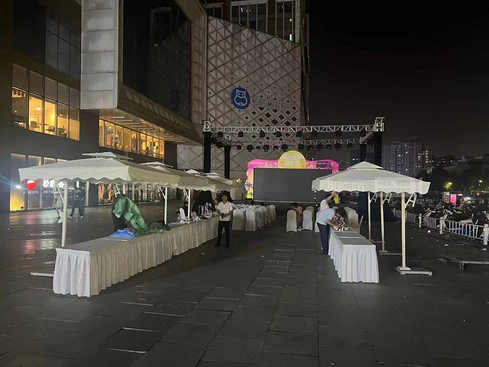 戶外臨時活動新寵鄭州單邊傘租賃，遮陽擋雨兩相宜